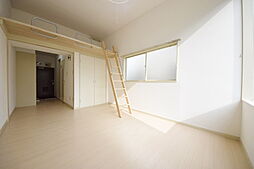 京王相模原線 南大沢駅 徒歩24分の賃貸アパート 2階1Kのリビング/ダイニング