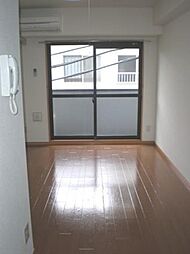 88TEES立川 3階ワンルームのリビング/ダイニング