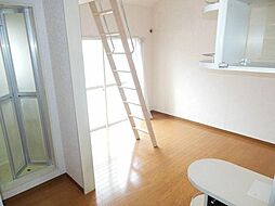 セーヌ千早II 202 2階ワンルームのリビング/ダイニング