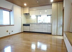 東急池上線 御嶽山駅 徒歩4分の賃貸一戸建て 1階3SLDKのリビング/ダイニング