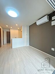 ストレリチア 1階1LDKのリビング/ダイニング