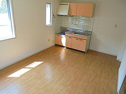 京王高尾線 めじろ台駅 バス5分 下寺田下車 徒歩6分の賃貸アパート 1階2DKのリビング/ダイニング