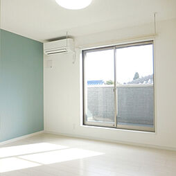 エイトガーデン 1階1Kのリビング/ダイニング