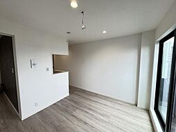 robot home 前原 3階1LDKのリビング/ダイニング