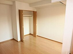 ドゥーエ西大島 5階ワンルームのリビング/ダイニング