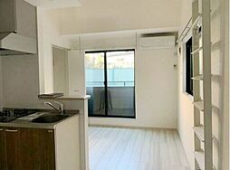 APRILE GOHONGI 2階ワンルームのリビング/ダイニング