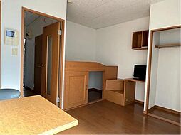 レオパレスますがた 203 2階1Kのリビング/ダイニング