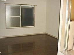 サンハイツ 1階ワンルームのリビング/ダイニング