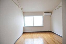 シェ・オークル 2階ワンルームのリビング/ダイニング