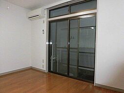 コルト自由が丘 1階1Kのリビング/ダイニング