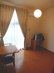 レオパレスプレミール稲毛 1階1Kのリビング/ダイニング