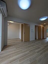 カーメラ幡枝（ハタエダ） 2階2LDKのリビング/ダイニング