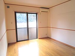 小田急小田原線 鶴川駅 徒歩10分の賃貸アパート 2階1Kのリビング/ダイニング