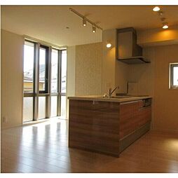 神戸市西神・山手線 大倉山駅 徒歩18分の賃貸アパート 3階2LDKのリビング/ダイニング