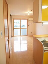 メゾンルミエール 2階1LDKのリビング/ダイニング