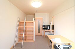 JR山陰本線 円町駅 徒歩1分の賃貸アパート 2階1Kのリビング/ダイニング