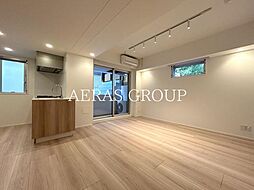 イプセ白金 103 1階2LDKのリビング/ダイニング