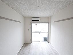 第2アメニティーハウス 205 2階1Kのリビング/ダイニング