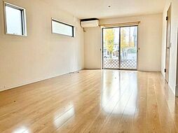 高ヶ坂戸建 1 4LDKのリビング/ダイニング