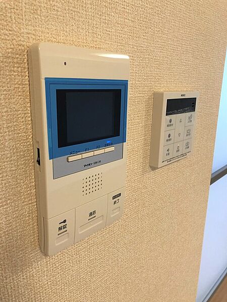 D-room西平山B棟