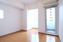 パレットコート 4階ワンルームのリビング/ダイニング