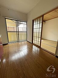 ピアレス千本 2階2DKのリビング/ダイニング