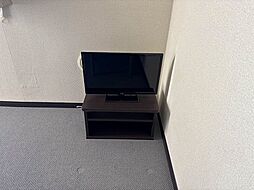 レオパレスKIMISUN 3階1Kのリビング/ダイニング