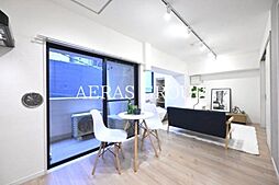 JR山手線 五反田駅 徒歩3分の賃貸マンション 2階1LDKのリビング/ダイニング