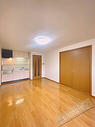 ファシナシオン毛見II 4階2LDKのリビング/ダイニング