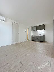 JR阪和線 鳳駅 バス25分 福泉中学校前下車 徒歩12分の賃貸アパート 3階2LDKのリビング/ダイニング