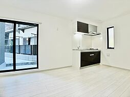 ミューズ新小岩 1階1LDKのリビング/ダイニング