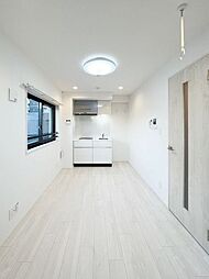 ルリアン西新宿 302 3階ワンルームのリビング/ダイニング