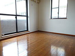 ウッドヴィレッジ等々力 205 2階1Kのリビング/ダイニング