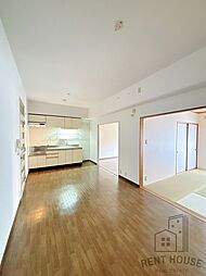 パン・リーヴル 4階3DKのリビング/ダイニング