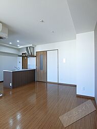 グランドレジデンス泉佐野駅前 2階1LDKのリビング/ダイニング