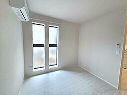 メゾン・エスポワール 2階1LDKのリビング/ダイニング