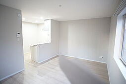 スモーレV-A 105 1階1Kのリビング/ダイニング