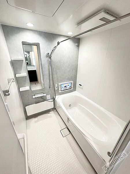 画像22:浴室テレビ・1坪サイズの大きいバスルーム♪