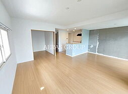 コンフォリア高島平 2-406 4階2LDKのリビング/ダイニング