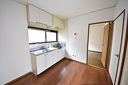 アメージングエステート 2階3DKのリビング/ダイニング