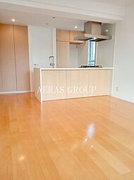 カスタリア初台2 4階1LDKのリビング/ダイニング