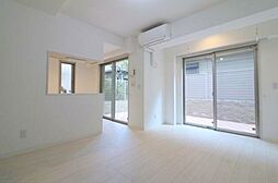 CHARMANT GRANDIR 1階2LDKのリビング/ダイニング