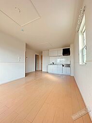 トミーガーデン 1階1LDKのリビング/ダイニング