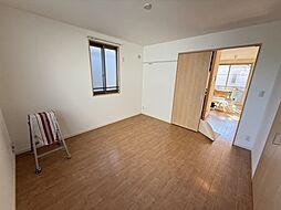 アーバンコート0 201 2階1LDKのリビング/ダイニング