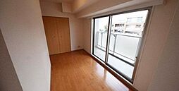 メゾン・ド・ピュア府中 10階ワンルームのリビング/ダイニング