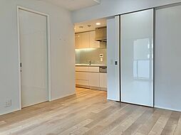 プラウド九段南 305 3階1LDKのリビング/ダイニング