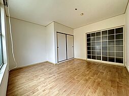 第一ジィスクハイツ 203 2階1Kのリビング/ダイニング