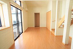 スワローヒルズ D201 2階1Kのリビング/ダイニング