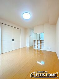 D-room延時　A棟 103 1階2DKのリビング/ダイニング