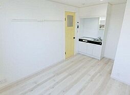 ハーミットクラブハウス杉田II 3階ワンルームのリビング/ダイニング